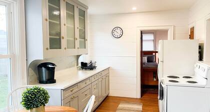 1876 Winooski Getaway: Modern 2BR Victorian
