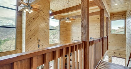 Gorgeous 4-bedroom cabin in enjoyable Summerhaven getaway +game room