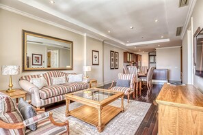 Living area - Deluxe One-Bedroom Apartment (Sandton)