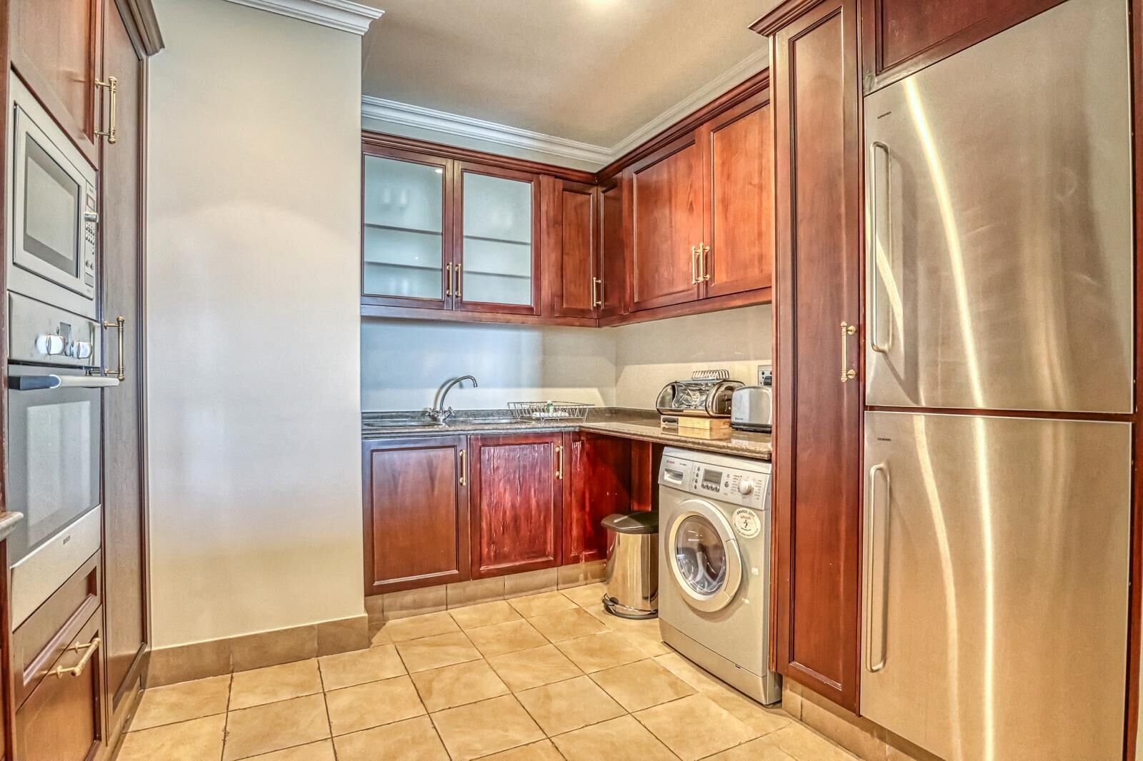 Deluxe Apartment, 1 Bedroom, City View | Private kitchen