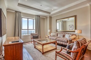 Living area - Deluxe One-Bedroom Apartment (Sandton)