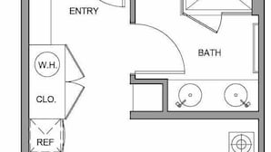 A floor plan of a hotel room with an entry, kitchenette, queen bed, sleeper sofa, and deck. - Studio 2 @ The Suites on Main (Leavenworth)