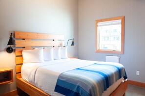 1 bedroom, iron/ironing board, WiFi - Suite 7 @ The Suites on Main (Leavenworth)