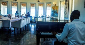 Restaurant - GINFORM at Hotel Petit Brussel (Lomé)