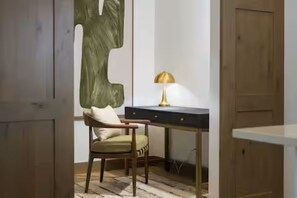 Interior - Stylish 2 BR Condo with Hot Tub and Private Ski Locker (Fraser)