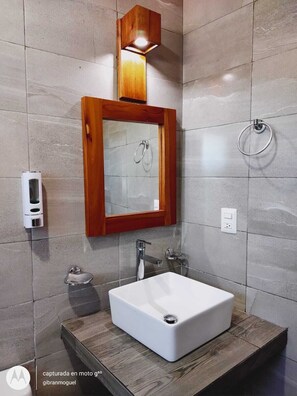 Apartment, 1 Double Bed, Kitchenette | Bathroom - Departamentos Túumben Ché (Valladolid)