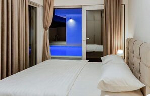 4 bedrooms, iron/ironing board, travel cot, free WiFi - Stunning home in Donji Prolozac (Donji Prolozac)