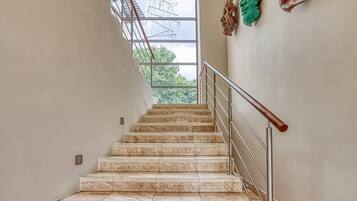 Luxury House, 4 Bedrooms, Garden View | Interior