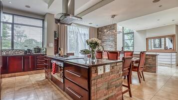 Luxe huis, 4 slaapkamers, uitzicht op tuin | Privékeuken