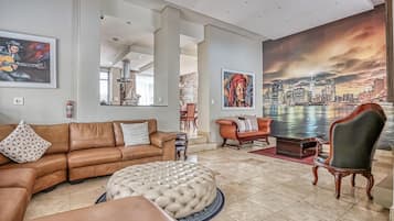 Luxury House, 4 Bedrooms, Garden View | Living area