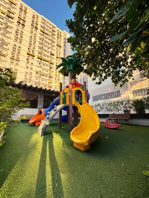 Children’s area - Fully furnished apartment in Rio de Janeiro | comfort, security and great location (Rio de Janeiro)