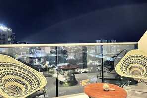 Property grounds - Luxury Suite Overlooking The Mountains (Gaira)