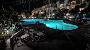 Pool - Oceanside Cozy Fun and Resortsy Getaway Pool, Spa, Sauna, Fitness and Game room (Oceanside)