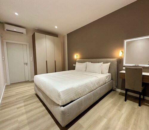 MK Luxury Serviced Residences #5 - Apt. 3