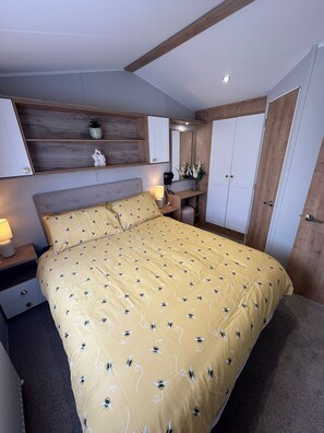 2 Schlafzimmer, Bügeleisen/Bügelbrett, Reisekinderbett, kostenloses WLAN