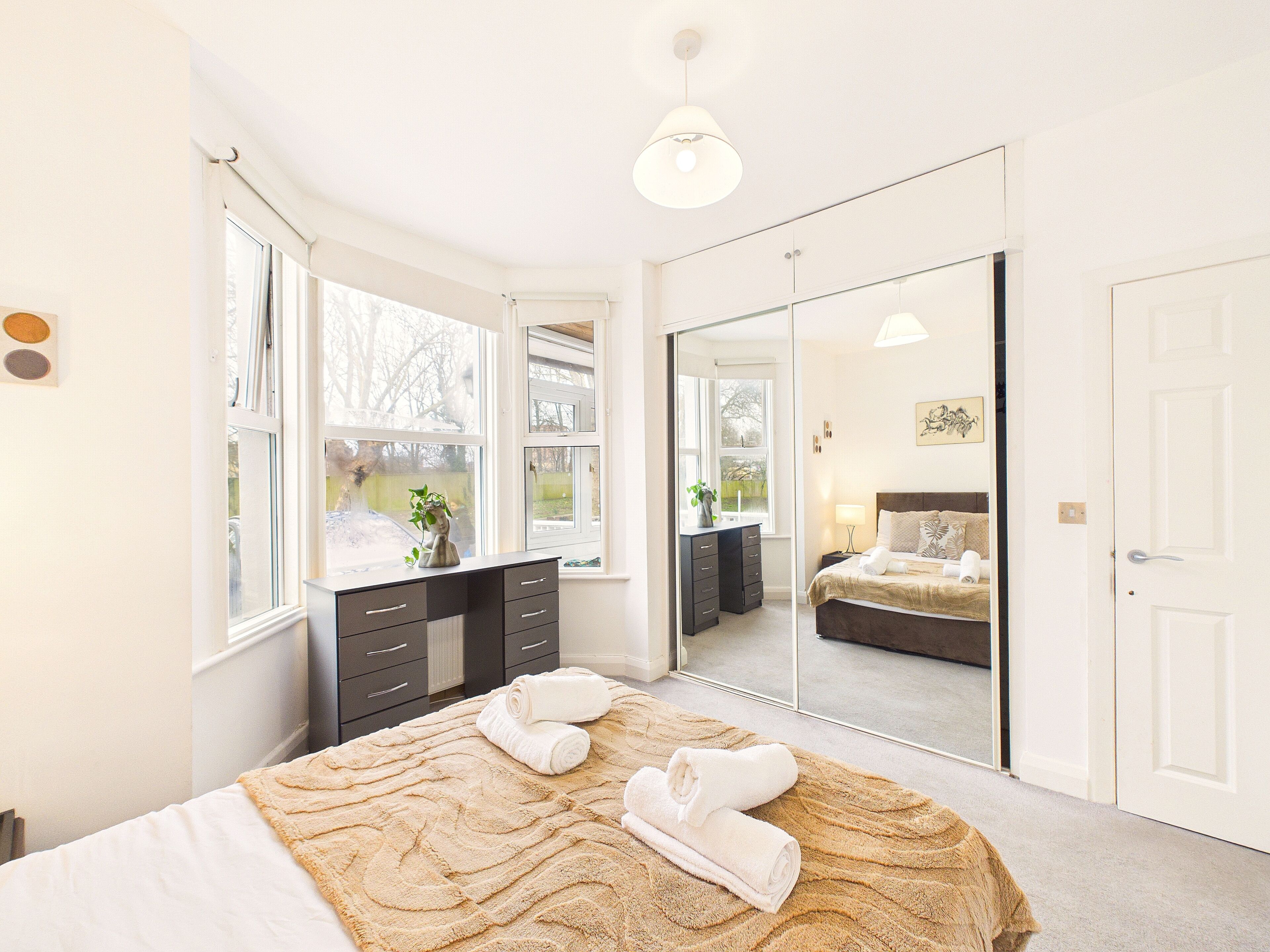 2 bedrooms, iron/ironing board, WiFi, bed sheets