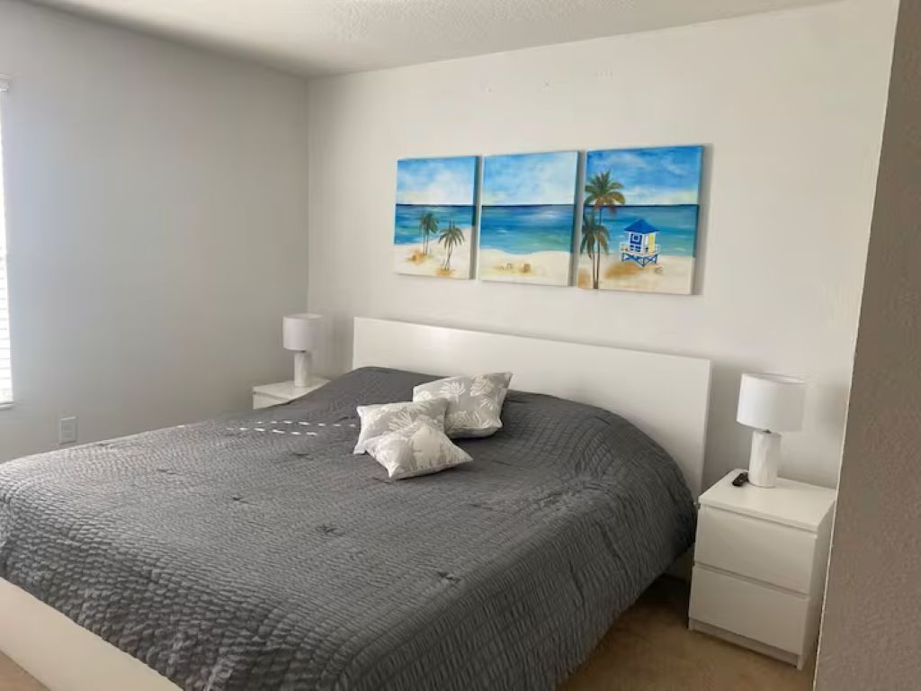 4 bedrooms, desk, iron/ironing board, free WiFi