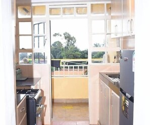 Private kitchen - Executive 2 bdrm Apartment Meru, Mt. Kenya region (Meru County)