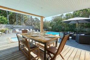 Outdoor dining - Villa Rose - Au cœur du Ferret avec Piscine Privée (Lège-Cap-Ferret)