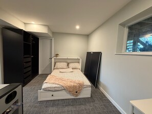 2 chambres, bureau, Wi-Fi gratuit, draps fournis