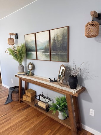 Interior. Little Loon Cottage- Charming two bedroom home in the heart of Alexandria, Mn.