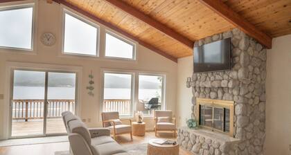Waterfront Fishing Lodge | 2BR | Dockside Charters