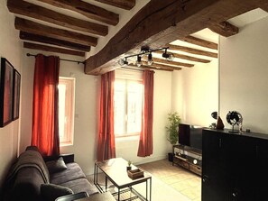 Living area - Charming apartment, Rouen center 4 pers quiet (Rouen)