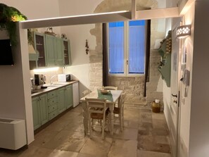 Private kitchen - Tower Slope b&b (Corato)