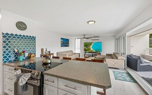 Interior - 5 mins to Magens + 15 mins to STJ ferry (St Thomas)
