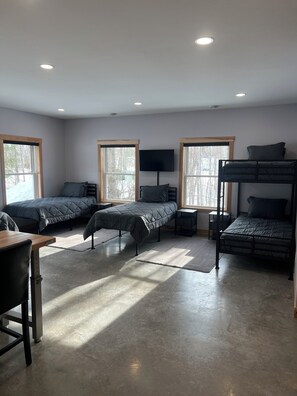 5 chambres, Wi-Fi, draps fournis