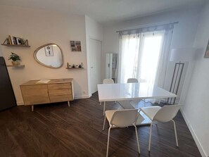 Dining - 244 - Escape to Soulac in this apartment just steps from the center (SOULAC SUR MER)