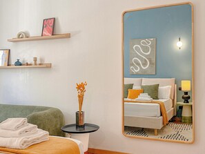 Iron/ironing board, free WiFi, bed sheets - Flatsharing - Friuli house - 3 bedrooms (Milan)