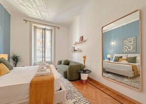 Iron/ironing board, free WiFi, bed sheets - Flatsharing - Friuli house - 3 bedrooms (Milan)