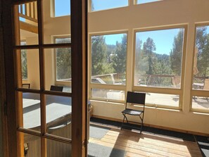 Interior - Escape to the Mountains–Spacious Home w/Hot Tub, Large Deck and Gorgeous Views! (Angel Fire)