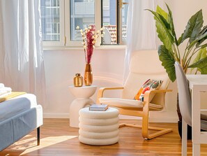 TV - Flatsharing - Gioia Ivory Retreat – 3 Bedrooms (Milan)