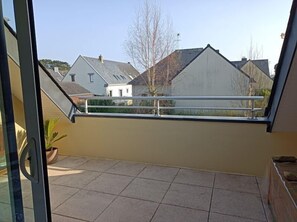 Interior - Apartment for 4 people (DAMGAN)