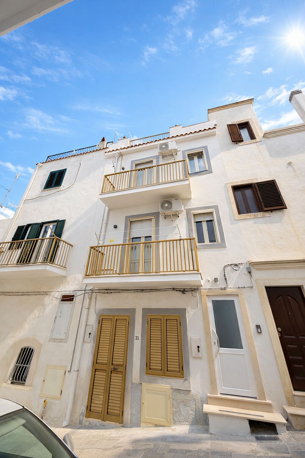 Facciata della struttura