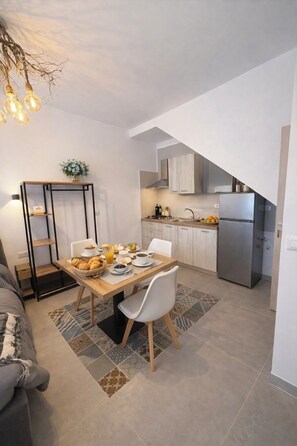 Classic-Apartment, Balkon, Stadtblick