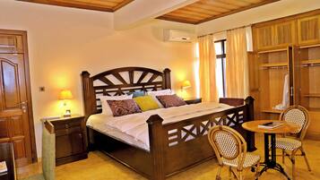 Executive Room, Courtyard View | Memory-foam beds, desk, laptop workspace, blackout curtains