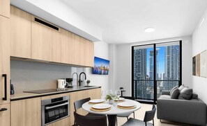 Interior - Stylish Retreat Modern 1BR and Den Miami (Miami)