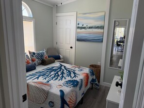 2 bedrooms, iron/ironing board, free WiFi, bed sheets - Indian Creek Resort Rental by Tami beach (Fort Myers Beach)