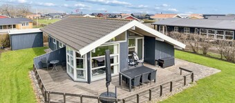 Holiday home with indoor spa near the sea