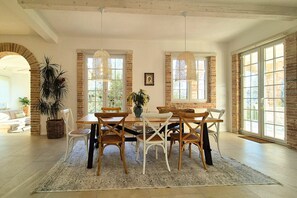Dining - Villa Mediterraneo Kumbor (Kumbor)