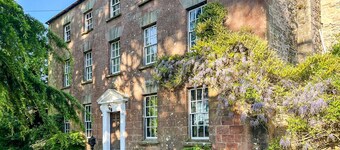 Ashwell Hall - Eight Bedroom Villa, Sleeps 18