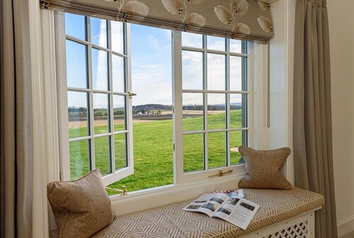 Fenton Lodge - Two Bedroom Villa, Sleeps 4