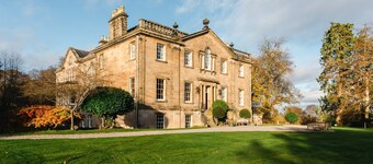 Lochloy Mansion - Nine Bedroom Villa, Sleeps 18