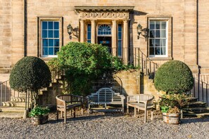 Exterior - Lochloy Mansion - Nine Bedroom Villa, Sleeps 18 (Forres)