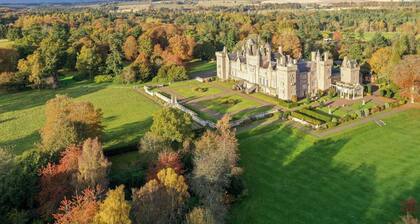 Esk Castle - Tower & Apartment