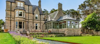 Freya House - Nine Bedroom Villa, Sleeps 18