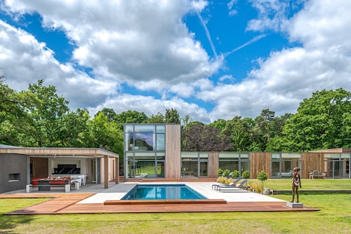 Stardust Mansion - Six Bedroom Villa, Sleeps 12